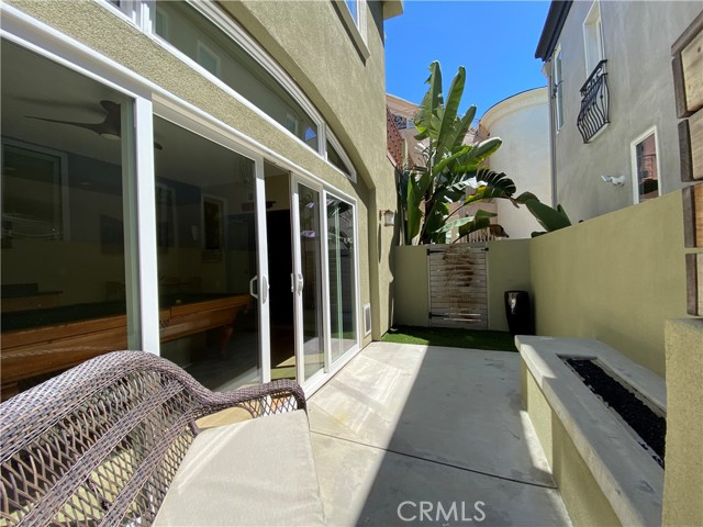 1111 Manhattan Avenue, Hermosa Beach, California 90254, 4 Bedrooms Bedrooms, ,2 BathroomsBathrooms,Residential,Sold,Manhattan,SB23071063