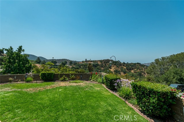 Detail Gallery Image 33 of 38 For 2251 El Arbolita Dr, Glendale,  CA 91208 - 2 Beds | 2 Baths