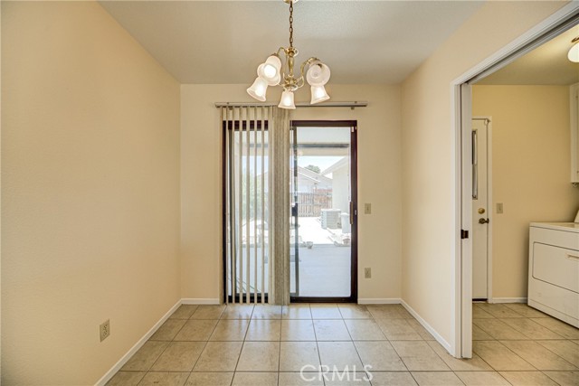 757 Ensenada Drive, Hemet CA: https://media.crmls.org/medias/33b63324-78bc-405e-89e1-85246d753fa0.jpg