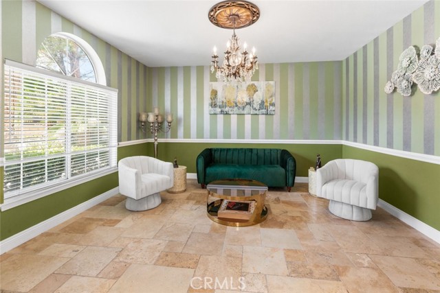 Detail Gallery Image 16 of 63 For 7237 Ojai Dr, Palmdale,  CA 93551 - 5 Beds | 3 Baths