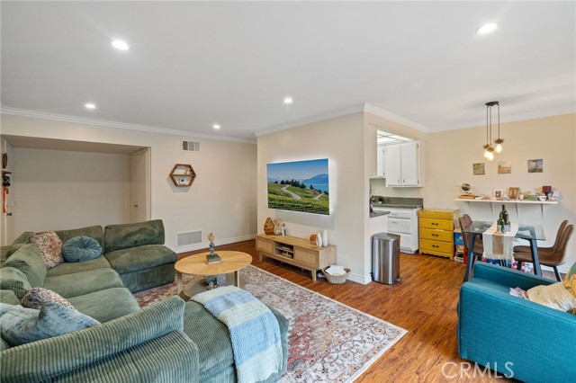Detail Gallery Image 8 of 48 For 985 S Idaho St #46,  La Habra,  CA 90631 - 2 Beds | 2 Baths