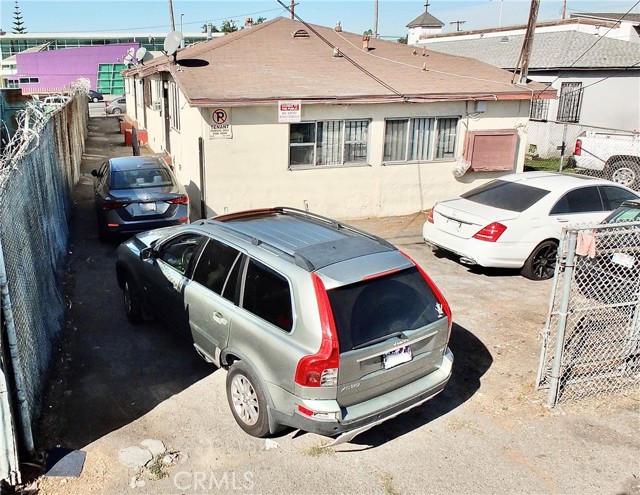 Detail Gallery Image 7 of 8 For 9618 S Figueroa St, Los Angeles,  CA 90003 - – Beds | – Baths