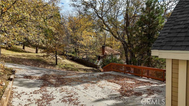 Detail Gallery Image 7 of 52 For 1253 Golden Rule, Lake Arrowhead,  CA 92352 - 4 Beds | 2/1 Baths