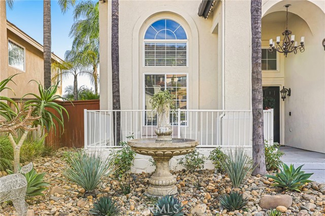 Detail Gallery Image 7 of 61 For 23859 via Segovia, Murrieta,  CA 92562 - 5 Beds | 3/1 Baths