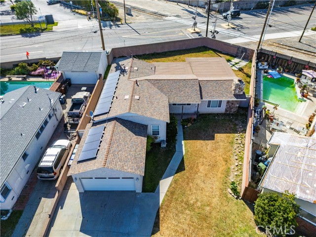 13303 Judah Avenue, Hawthorne CA: https://media.crmls.org/medias/33b82e85-3a07-4ef0-9ad7-3fa04ce67e62.jpg