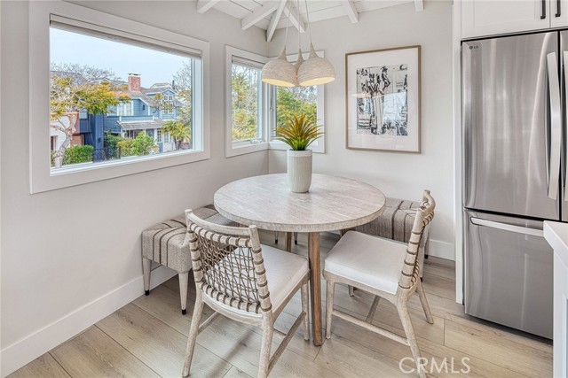 Detail Gallery Image 22 of 40 For 410 Acacia, Corona Del Mar,  CA 92625 - 2 Beds | 2 Baths