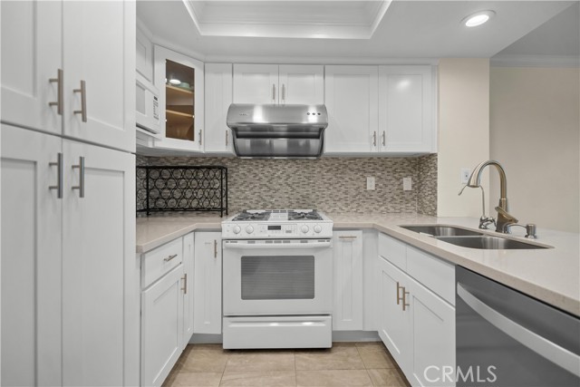 Detail Gallery Image 5 of 35 For 1813 Borrego, West Covina,  CA 91791 - 2 Beds | 3 Baths