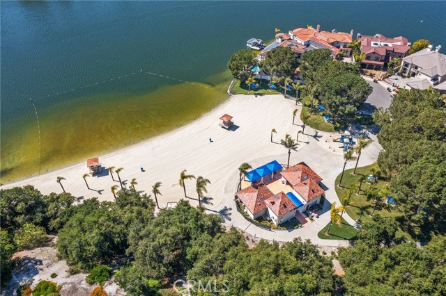 33b9a762 48b1 456a 96e3 67404b118c60