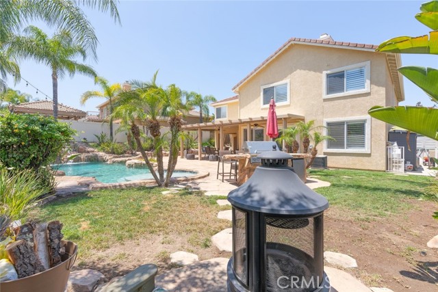 4127 Forest Highlands Circle, Corona CA: https://media.crmls.org/medias/33ba31bf-c279-4e18-a049-9bd190d555cd.jpg