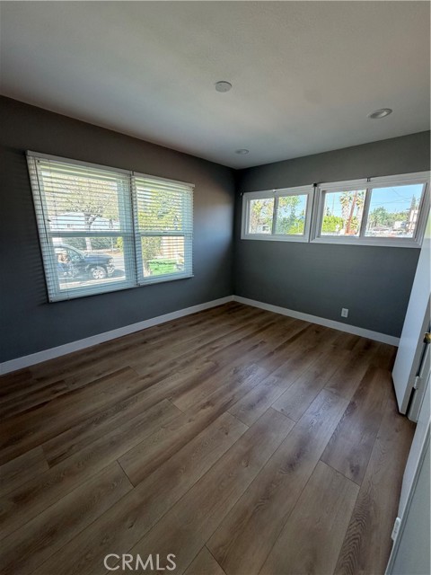 Image 21 of 42 For 11012 Marklein