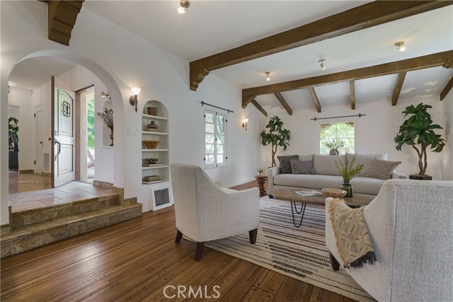 516 E Stocker Street, Glendale CA: https://media.crmls.org/medias/33bb59f8-5b25-40c0-927f-1085247899e2.jpg