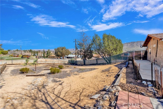 Detail Gallery Image 43 of 70 For 7929 Mono, Hesperia,  CA 92345 - 3 Beds | 2 Baths