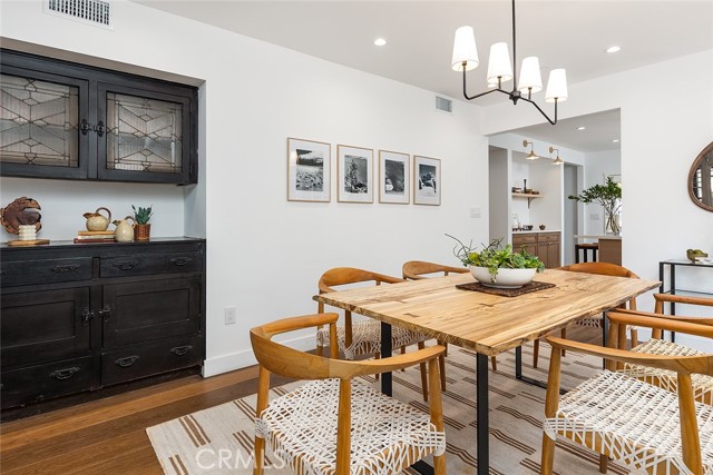 1130 Windsor Place, South Pasadena CA: https://media.crmls.org/medias/33bb6c15-8cf8-4bec-914d-da93f6e2627f.jpg