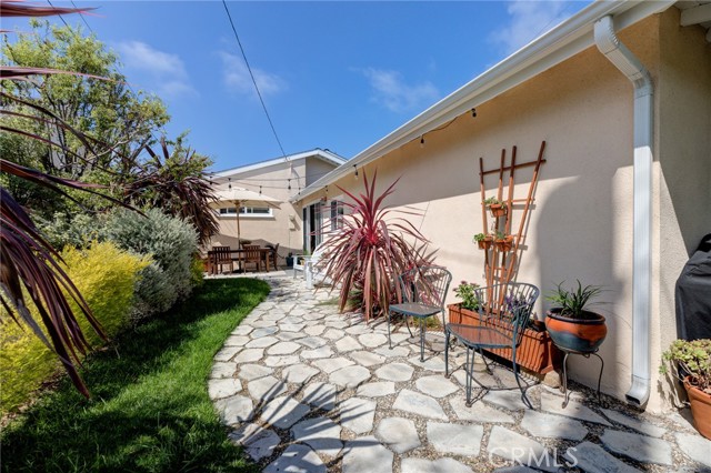 456 Avenue E, Redondo Beach, California 90277, 2 Bedrooms Bedrooms, ,1 BathroomBathrooms,Residential,Sold,Avenue E,SB23137074