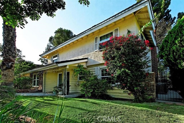 Detail Gallery Image 1 of 23 For 18731 Dylan St, Porter Ranch,  CA 91326 - 4 Beds | 2/1 Baths