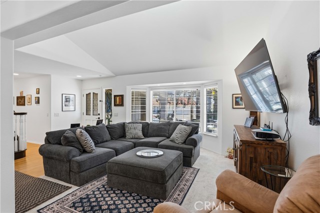 Detail Gallery Image 11 of 72 For 30169 Gulf Stream Dr, Canyon Lake,  CA 92587 - 4 Beds | 3 Baths