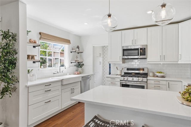 1039 8th Street, Hermosa Beach, California 90254, 2 Bedrooms Bedrooms, 0 ,1 BathroomBathrooms,Residential,For Sale,8th,0,SB26121769