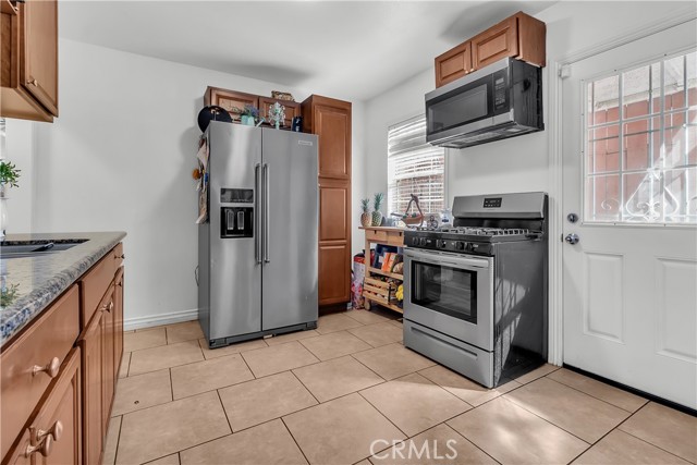 Detail Gallery Image 14 of 25 For 2063 E Knopf, Compton,  CA 90222 - 2 Beds | 1 Baths