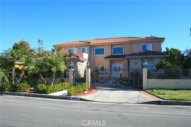7004 Longridge Avenue, North Hollywood CA: https://media.crmls.org/medias/33be7f7b-5fbb-435c-8f5f-b67c4f9411af.jpg