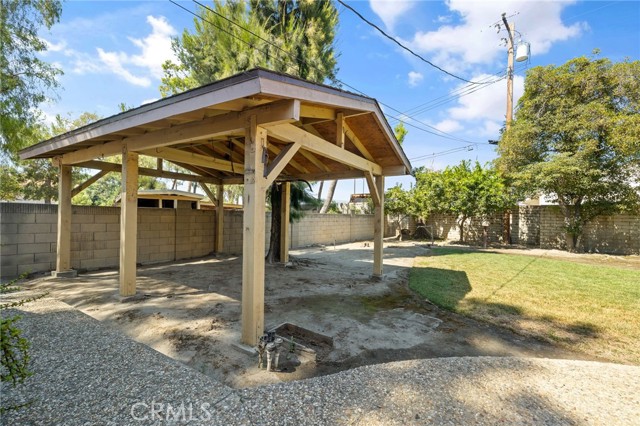 531 N Cherry Tree Lane, Anaheim CA: https://media.crmls.org/medias/33bec7b8-4f2d-488c-8329-d5b90e71a7ba.jpg
