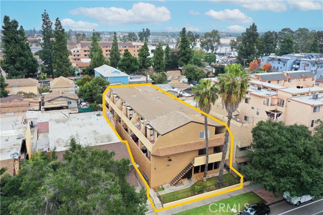 Detail Gallery Image 2 of 11 For 709 E Chestnut Ave, Santa Ana,  CA 92701 - – Beds | – Baths