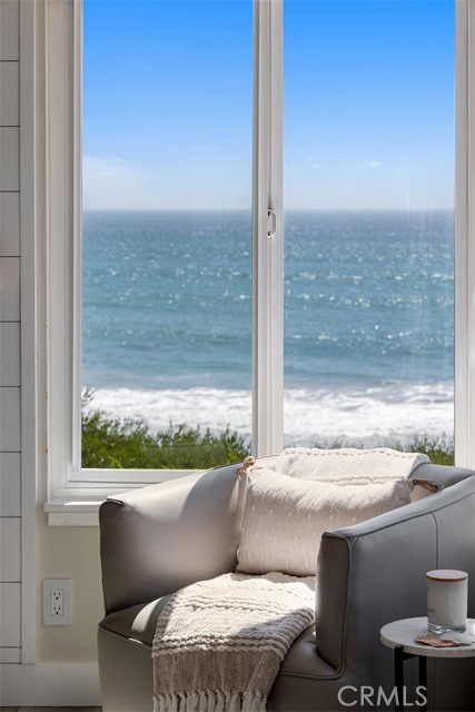121 Boca De La Playa, San Clemente CA: https://media.crmls.org/medias/33bf35ff-25f8-422c-8f22-3bc73962bab5.jpg