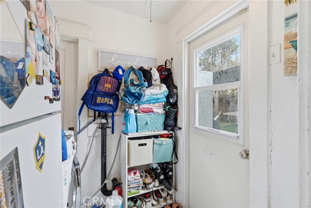 922 S PCH Laundry 922 S PCH Laundry
