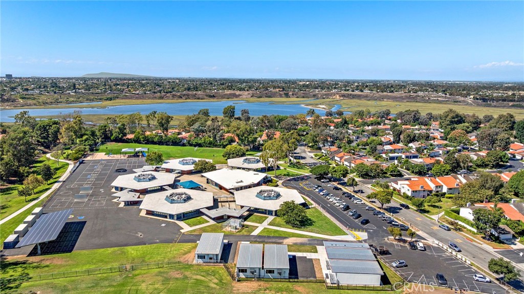 MLS #OC25221146 image #26