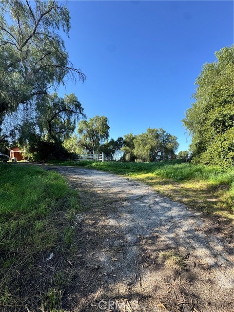 Detail Gallery Image 2 of 3 For 601 Camino De Gloria, Walnut,  CA 91789 - 2 Beds | 1 Baths