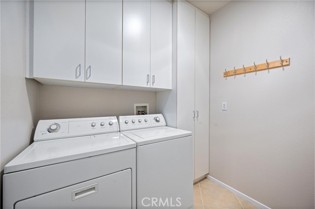 28216 Meadowsweet Drive, Menifee CA: https://media.crmls.org/medias/33c19be4-46c1-4748-aa40-b1fdb9f6782b.jpg