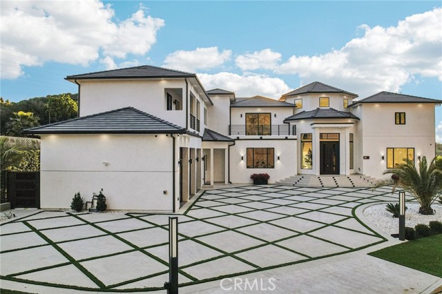 Detail Gallery Image 6 of 75 For 10511 Mary Bell Ave, Shadow Hills,  CA 91040 - 5 Beds | 5/1 Baths