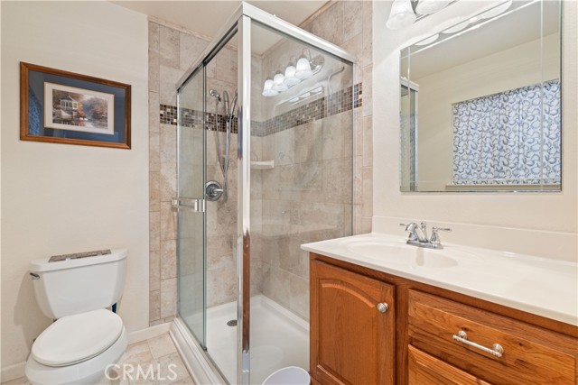 12855 Island Circle, Clearlake Oaks CA: https://media.crmls.org/medias/33c28f5f-8c26-4cc3-9845-e3dcb9d9e13c.jpg