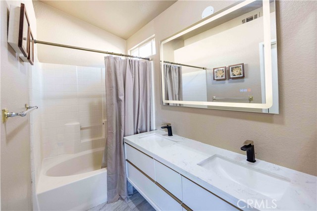 44594 Johnston Drive, Temecula CA: https://media.crmls.org/medias/33c2980c-8b81-48ef-95e1-1eab18dc9194.jpg