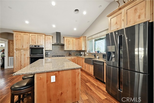 Detail Gallery Image 6 of 24 For 9482 Hoberg Dr, Cobb,  CA 95426 - 3 Beds | 2 Baths