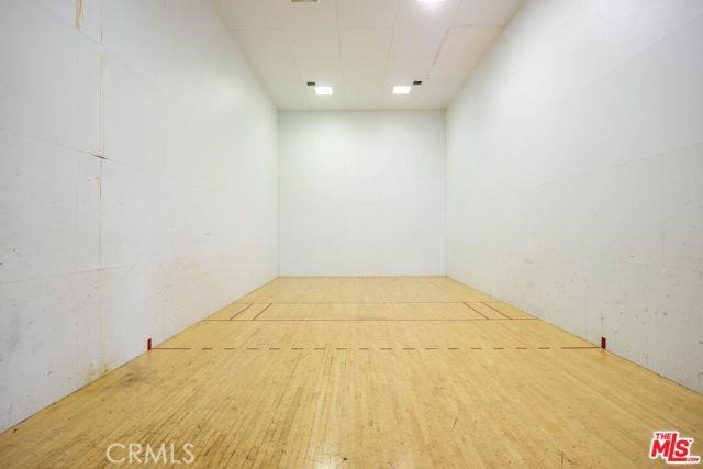 5805 Oak Bend Lane, Oak Park CA: https://media.crmls.org/medias/33c2ebd7-fcda-4be5-9cde-f8061aef74d3.jpg