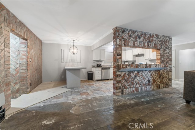 10004 E Avenue S10, Littlerock CA: https://media.crmls.org/medias/33c3b6ab-10c5-4b7c-8454-7f8787325f36.jpg