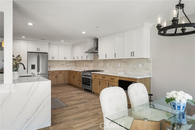 235 Via Ballena, San Clemente CA: https://media.crmls.org/medias/33c3e9b4-c9bd-4736-bad7-59170030872b.jpg