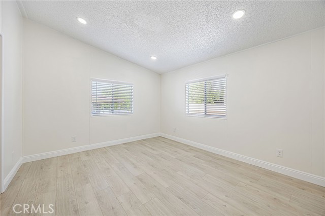 Detail Gallery Image 19 of 39 For 929 E Foothill Bld #140,  Upland,  CA 91786 - 3 Beds | 2 Baths