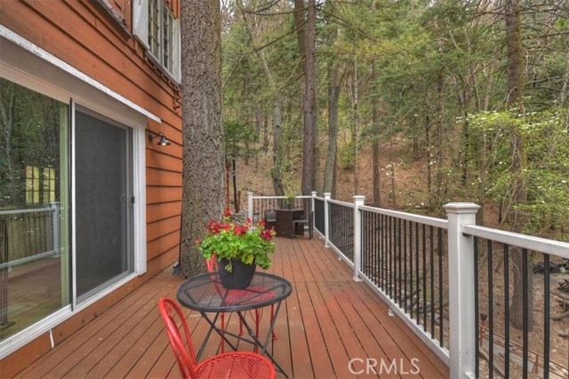 Detail Gallery Image 7 of 39 For 770 Cottage Grove, Lake Arrowhead,  CA 92352 - 3 Beds | 2 Baths
