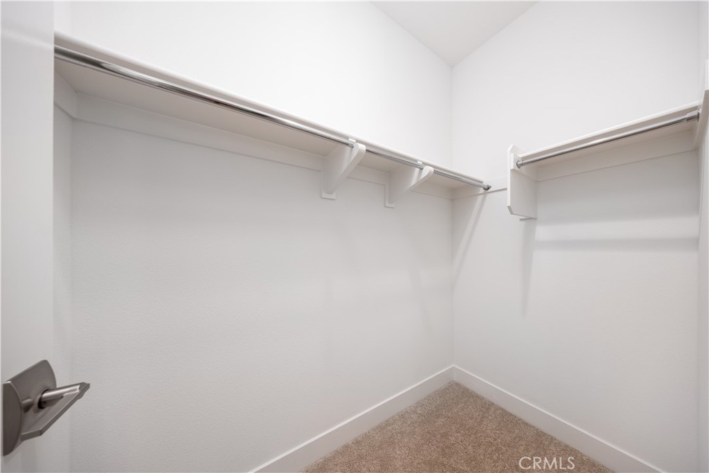 MLS #OC25171450 img 5