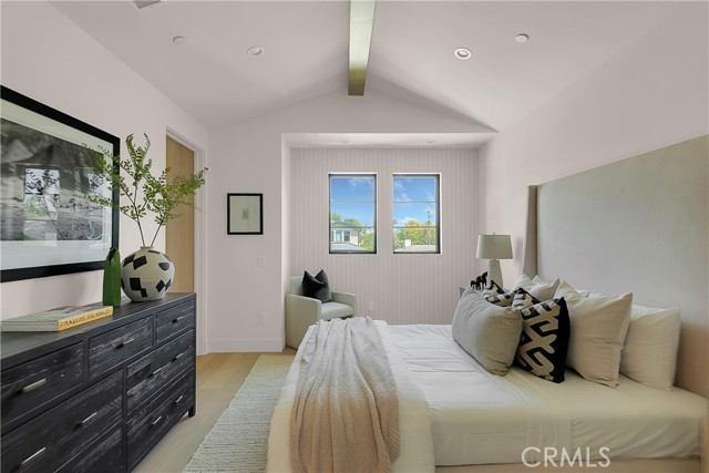 4455 Katherine Avenue, Sherman Oaks CA: https://media.crmls.org/medias/33c64405-a2e7-4186-9528-d994b9423f60.jpg