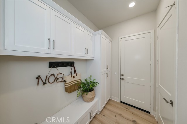 Detail Gallery Image 16 of 58 For 56 Chasma, Irvine,  CA 92618 - 5 Beds | 4/2 Baths