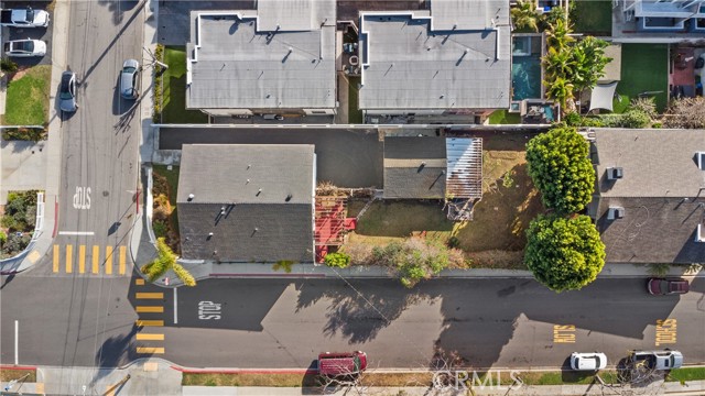 1400 15th Street, Manhattan Beach, California 90266, ,Residential Income,For Sale,15th,PW25034625