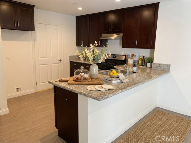 Detail Gallery Image 10 of 27 For 1452 S White #5,  Pomona,  CA 91766 - 4 Beds | 3 Baths