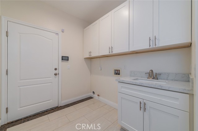 7679 Fillmore Place, Rancho Cucamonga CA: https://media.crmls.org/medias/33c67cea-42da-4aee-a079-94f906f976bf.jpg