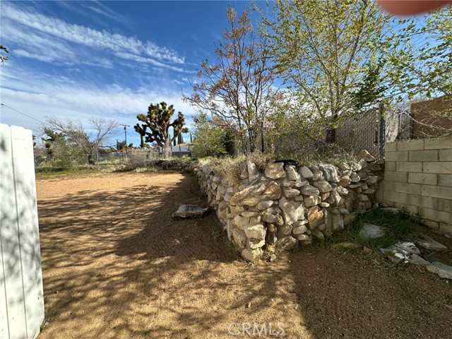 Detail Gallery Image 36 of 39 For 8169 Church St, Yucca Valley,  CA 92284 - 3 Beds | 2 Baths