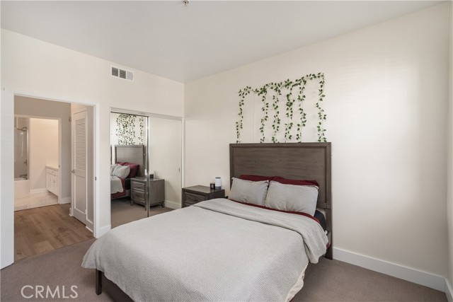 Detail Gallery Image 17 of 37 For 1225 Armacost Ave #207,  Los Angeles,  CA 90025 - 2 Beds | 2 Baths