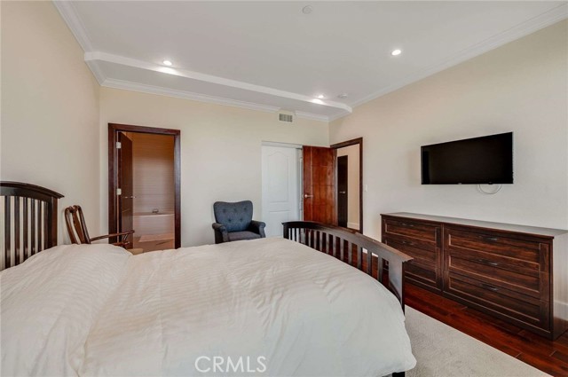 11837 Rideout Way, Whittier CA: https://media.crmls.org/medias/33c82e72-7ace-4eca-8592-15a1a885d5ed.jpg