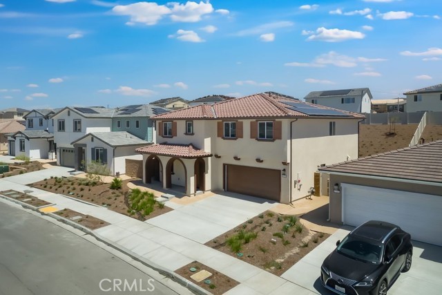33170 Celadon Avenue, French Valley CA: https://media.crmls.org/medias/33c8578d-a8d5-4499-b4d5-54274d91ddce.jpg