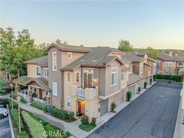 Detail Gallery Image 3 of 55 For 20 Garrison, Ladera Ranch,  CA 92694 - 3 Beds | 2 Baths